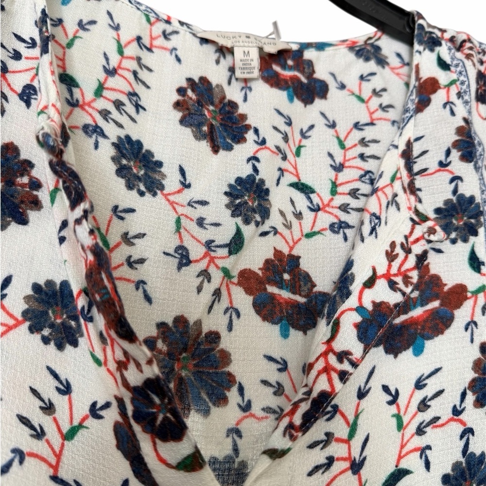 Lucky Brand Floral Print V-Neck Women's Top - Picture 3 of 4